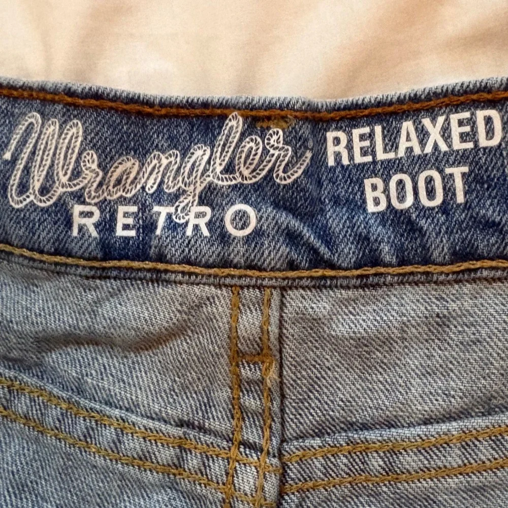 Wrangler Retro Relaxed‎ Bootcut Jeans Mens 40x32 Medium Wash Blue 10WRT20CR